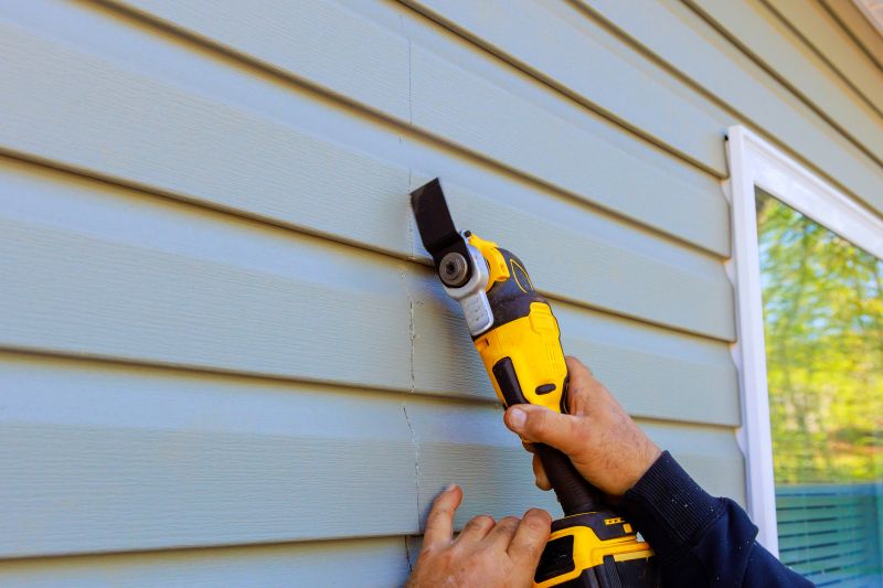 Using Power Tools for Fastening Panels